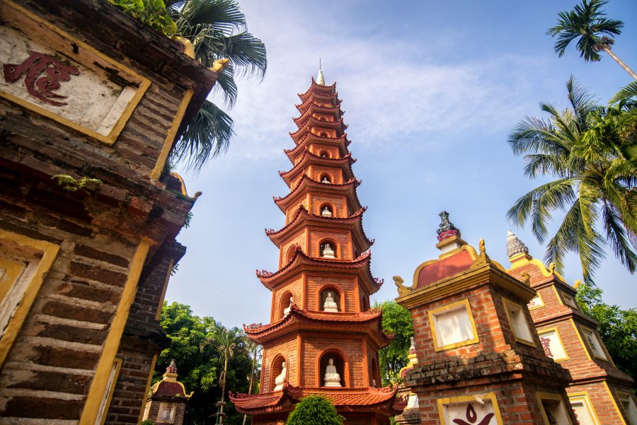 Risultati immagini per Pagoda della Dama Celeste, la Thien Mu,