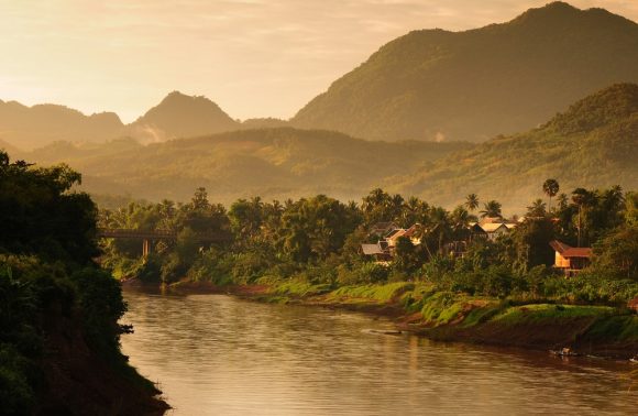 Gran Tour dell'Indocina: Laos, Vietnam e Cambogia Gran Tour dell'Indocina: Laos, Vietnam e Cambogia