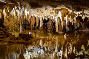 Viaggio lungo la Blue Ridge Parkway Luray Caverns