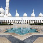 Vista ingresso Moschea bianca di Abu Dhabi