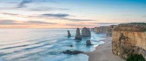 Splendida vista al tramonto dei Dodici Apostoli, Great Ocean Road - Victoria, Australia.
