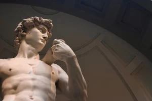 David è un capolavoro di scultura rinascimentale di Michelangelo a firenze