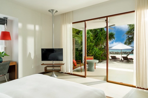 BeachBungalow_InOut-scaled