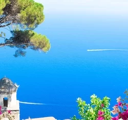 Vista del mare da Ravello, Costiera Amalfitana