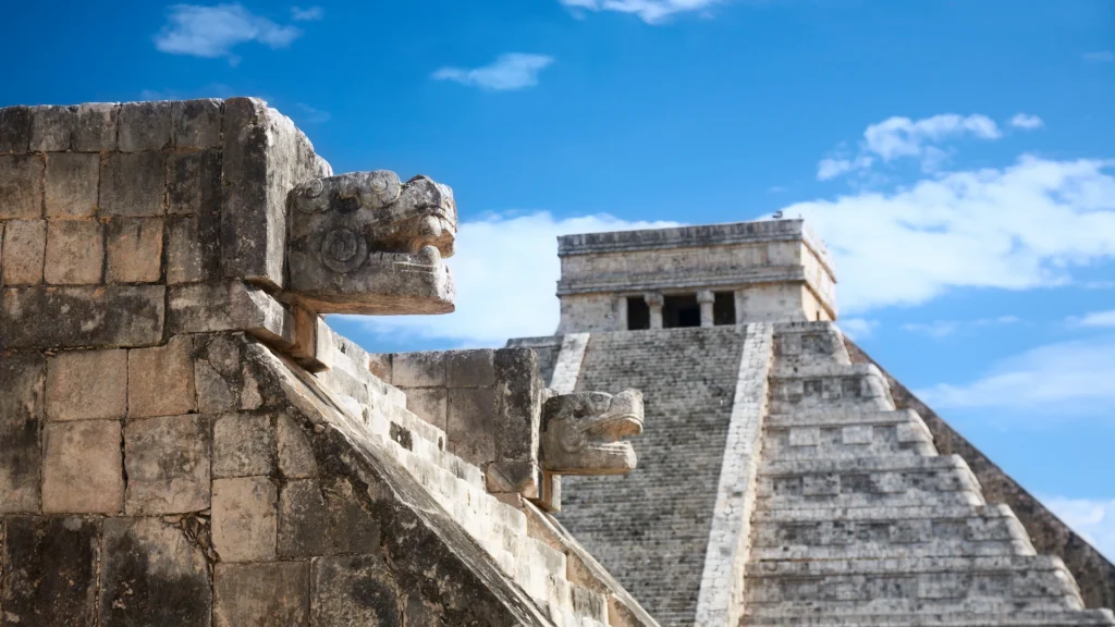 Chichen Itza, Messico, una delle nuove sette meraviglie del mondo, vista dalla piattaforma Venere | Tour Yucatan Messico Esclusiva Alidays Travel Experience