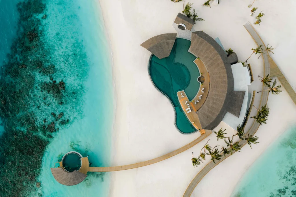 Vista dall'alto del Sun Siyam Vilu Reef Resort Maldive