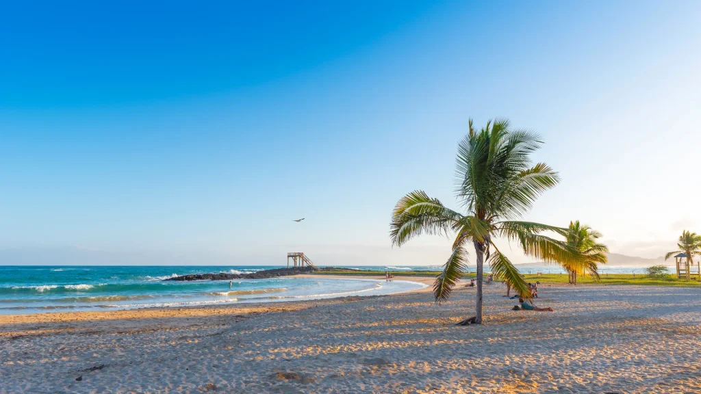 Spiaggia di sabbia alle Galapagos, Isla Isabela | Tour Quito e isole Galapagos | Alidays Travel Experience