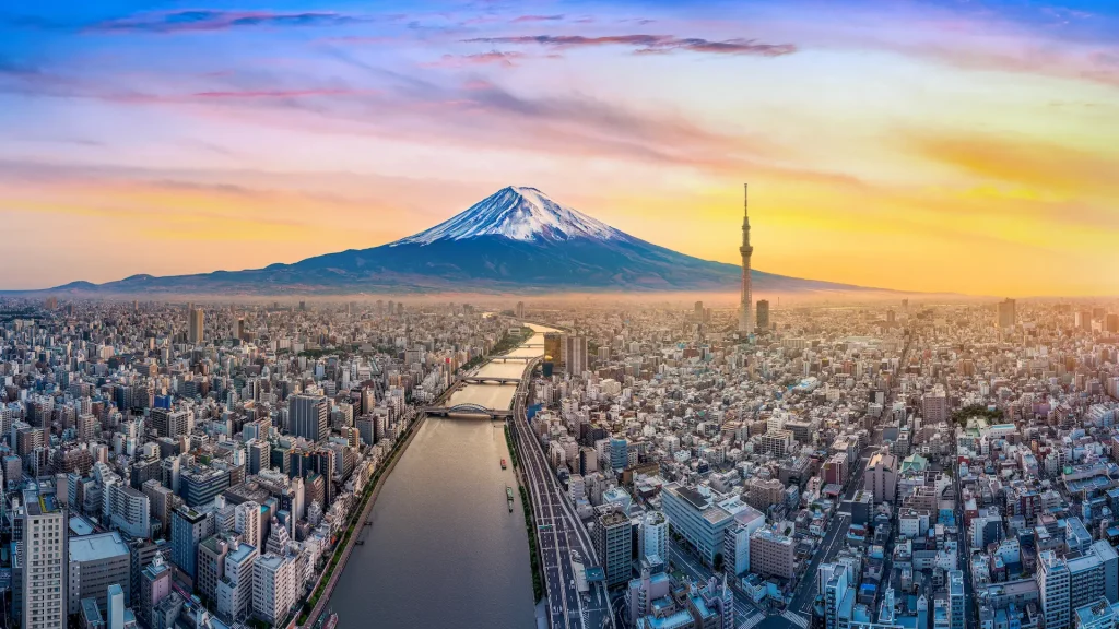 Vista aerea del paesaggio urbano di Tokyo con la montagna Fuji in Giappone | Tour Anima Giapponese e Thailandia con soggiorno mare a Phuket | Alidays