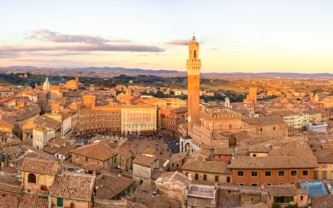 Aerial view over the medieval city of Siena, Italia