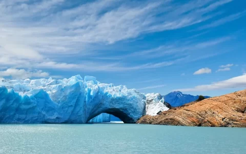 Bridge of ice in Perito Moreno glacier