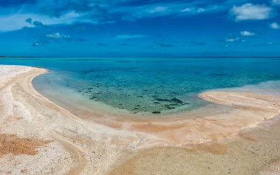 Deserted beach. Tikehau, French Polynesia.