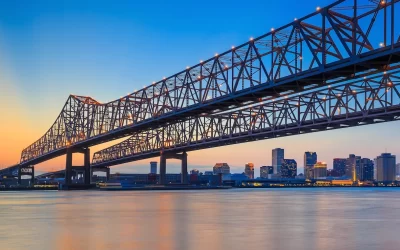 Il Crescent City Connection Bridge sul fiume Mississippi