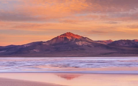 Paesaggi naturali nel deserto di Atacama, Cile settentrionale