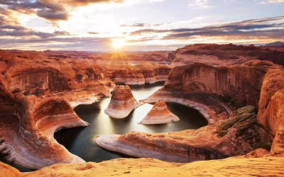Reflection canyon point in Powell lake, USA