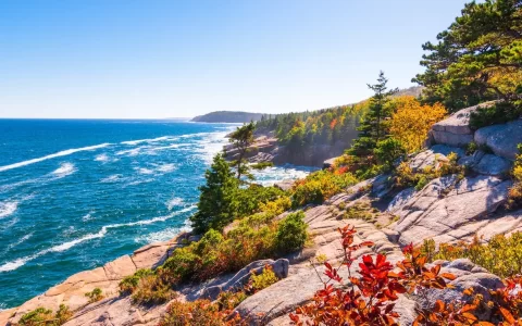 Veduta della costa del Maine al parco nazionale di Acadia.