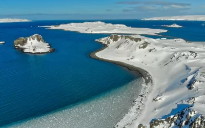bay fildes,island king jeorge, chilean antarctica