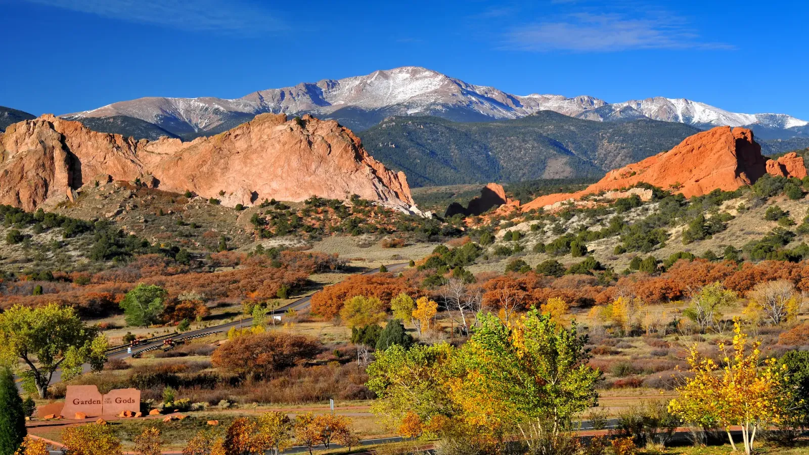 Rocky Mountains: montagne del Colorado illuminate dal sole